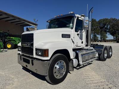 Mack Pinnacle 64T Day Cab Truck - MP8 445HP, 12 Speed M Drive Automatic