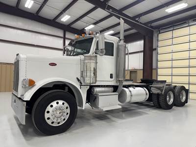 Peterbilt 379 Day Cab Truck - Cummins 525HP, 18 Speed Manual