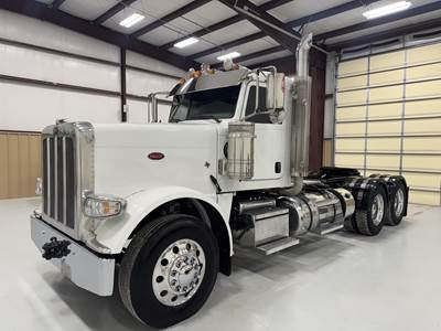 Peterbilt 389 Day Cab Truck - Cummins 500HP, 13 Speed Manual