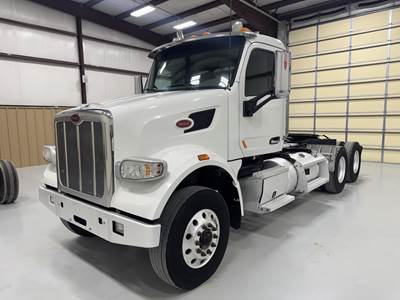 Peterbilt 567 Day Cab Truck - Paccar 455HP, 10 Speed Manual
