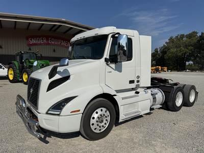 Volvo VNR64T300 Day Cab Truck - 435HP, 12 Speed Automatic