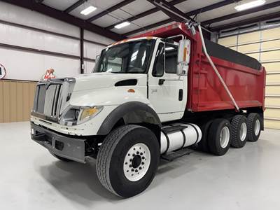 International WorkStar 7600 Tri Axle Dump Truck - Caterpillar 350HP, 8Ll Manual