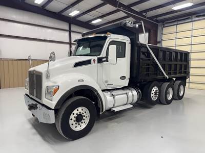 Kenworth T880 Tri Axle Dump Truck - Paccar 430HP, 6 Speed Allison Rds Automatic