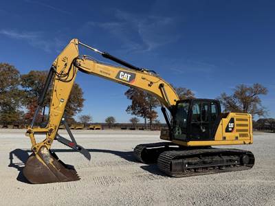 Caterpillar 320 Excavator