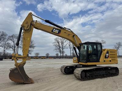 Caterpillar 320 Excavator