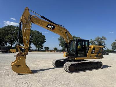 Caterpillar 320 Excavator