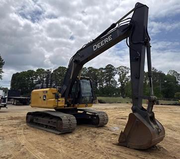 John Deere 200G Excavator