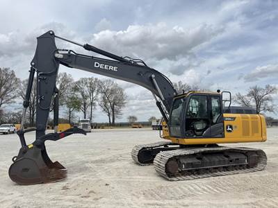 John Deere 210G LC Excavator