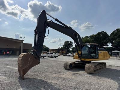 John Deere 250G LC Excavator