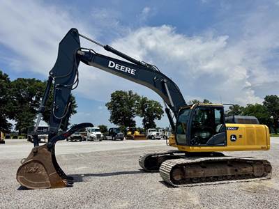 John Deere 250G LC Excavator