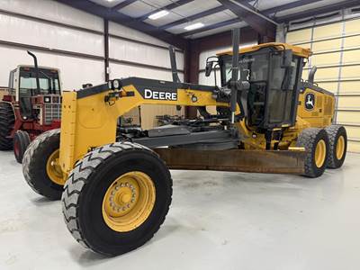 John Deere 470 P-TIER Excavator
