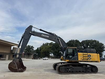 John Deere 470 P-TIER Excavator
