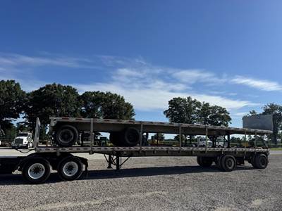 East 1E1 Flatbed Trailer