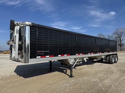 Timpte 40ft Aluminum Hopper / Grain Trailer - Air Ride