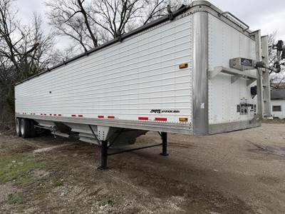 Timpte SUPER HOPPER Hopper / Grain Trailer