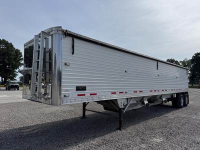 Timpte SUPER HOPPER Hopper / Grain Trailer