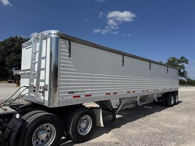 Timpte SUPER HOPPER Hopper / Grain Trailer