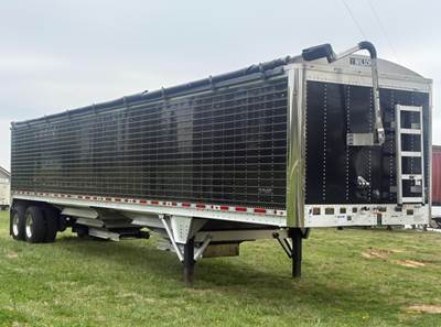 WILSON DWH-750CB Hopper / Grain Trailer