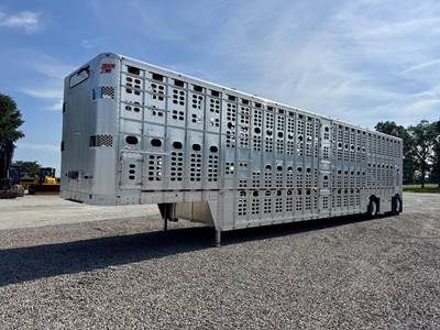 WILSON PSDCL-402P Livestock Trailer