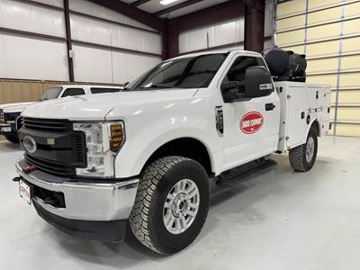 Ford F-250 XL Mechanic / Service Truck