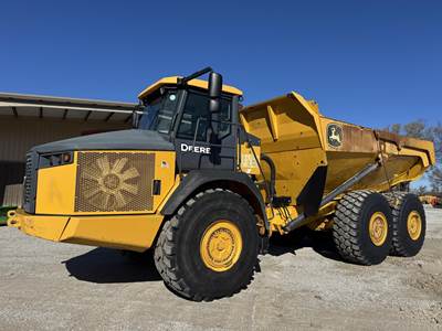 John Deere 460E II Off-Highway Truck