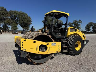 BOMAG BW211PD-5 Padfoot Roller Compactor