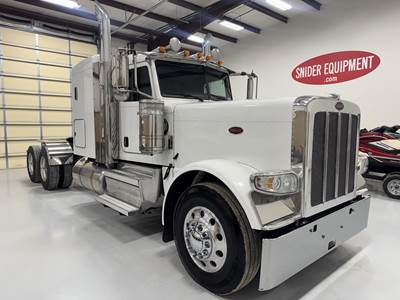 Peterbilt 389 Sleeper Semi Truck - Flat Top Sleeper, Paccar 485HP, 13 Speed Manual