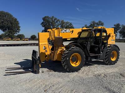 JCB 510-56 Telehandler - 10000lb Capacity, 56ft Lift Height