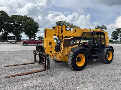 JCB 510-56 Telehandler - 10000lb Capacity, 56ft Lift Height