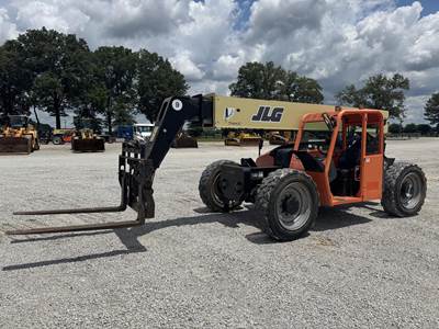 JLG G9-43A Telehandler - 9000lb Capacity, 43ft Lift Height