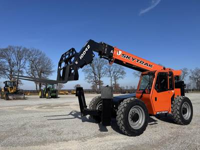 SkyTrak 10042 Telehandler - 10000lb Capacity, 42ft Lift Height