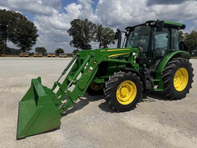 John Deere 5090M Tractor