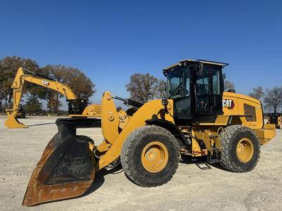 Caterpillar 930M Wheel Loader