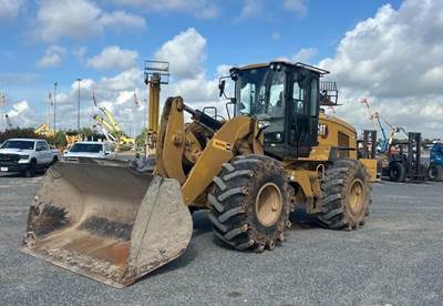 Caterpillar 938M Large Wheel Loader