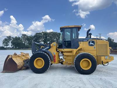 John Deere 624L Wheel Loader