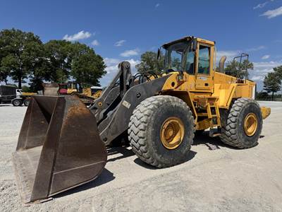 Volvo L220E Wheel Loader