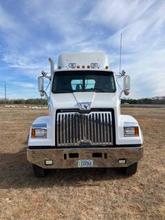 2021 Western Star 4700SF Day Cab Truck