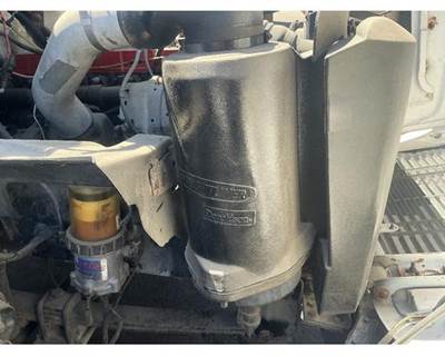 Freightliner FL70 Air Cleaner / Air Filter Housing