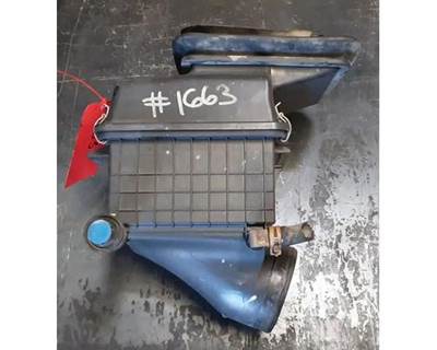 International DuraStar 4300 Right Air Cleaner / Air Filter Housing