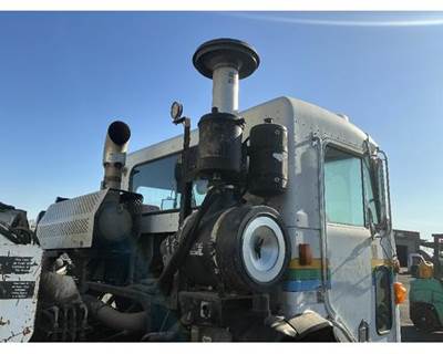 Peterbilt 320 Right Air Cleaner / Air Filter Housing