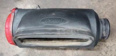 Peterbilt 386 Air Cleaner / Air Filter Housing