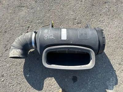 Peterbilt 386 Air Cleaner / Air Filter Housing