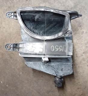 Peterbilt 579 Right Air Cleaner / Air Filter Housing