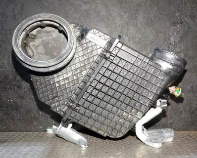 Peterbilt 579 Air Cleaner / Air Filter Housing