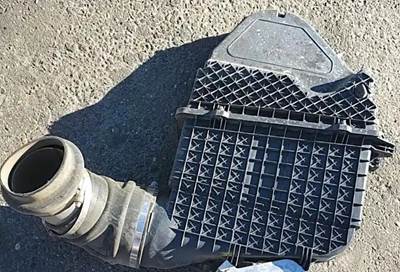 Peterbilt Air Cleaner / Air Filter Housing
