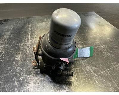 Bendix AD-9SI Air Dryer for a Freightliner Cascadia 126