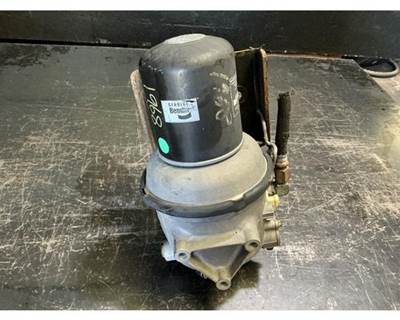 Bendix AD-9SI Air Dryer for a Freightliner Cascadia 125