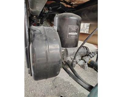 Bendix AD-IS Air Dryer for a Kenworth T680