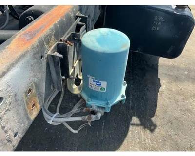 Ford F-700 Air Dryer for a Ford F700