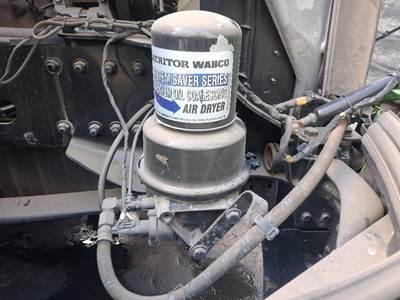 Freightliner Coronado 122 SD Air Dryer for a Freightliner 122SD